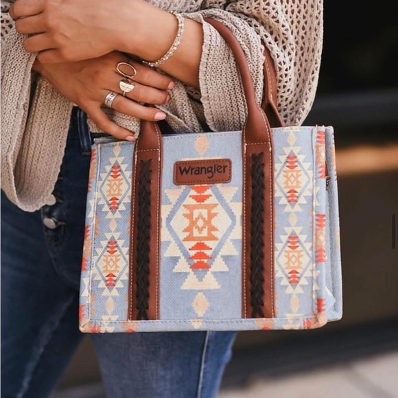 Wrangler Aztec Print Tote Bag‎ Western Handbag Purse Crossbody 10.5” X 5 X 8.5” - Picture 1 of 11